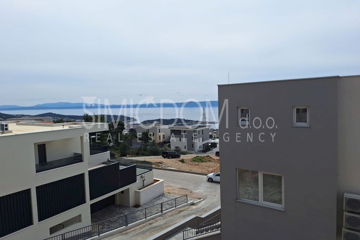 Apartma s pogledom na morje in mesto, Makarska
