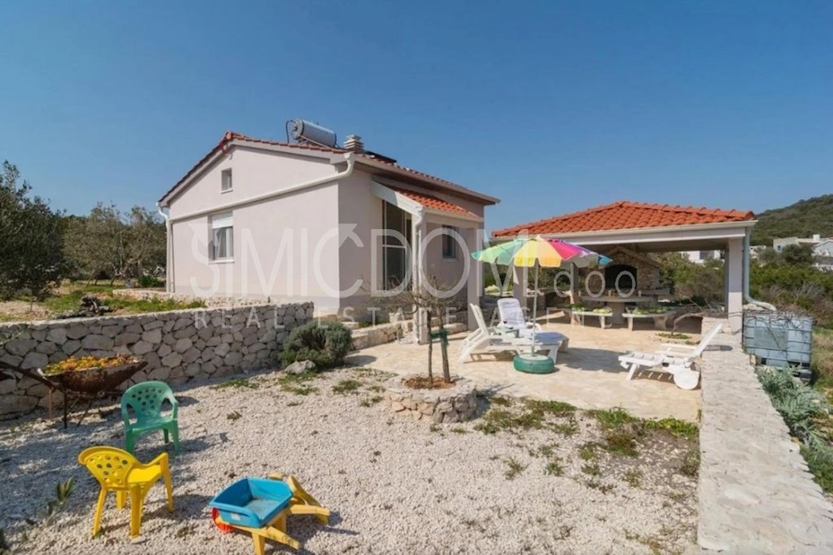 Hiša ob morju, Sevid