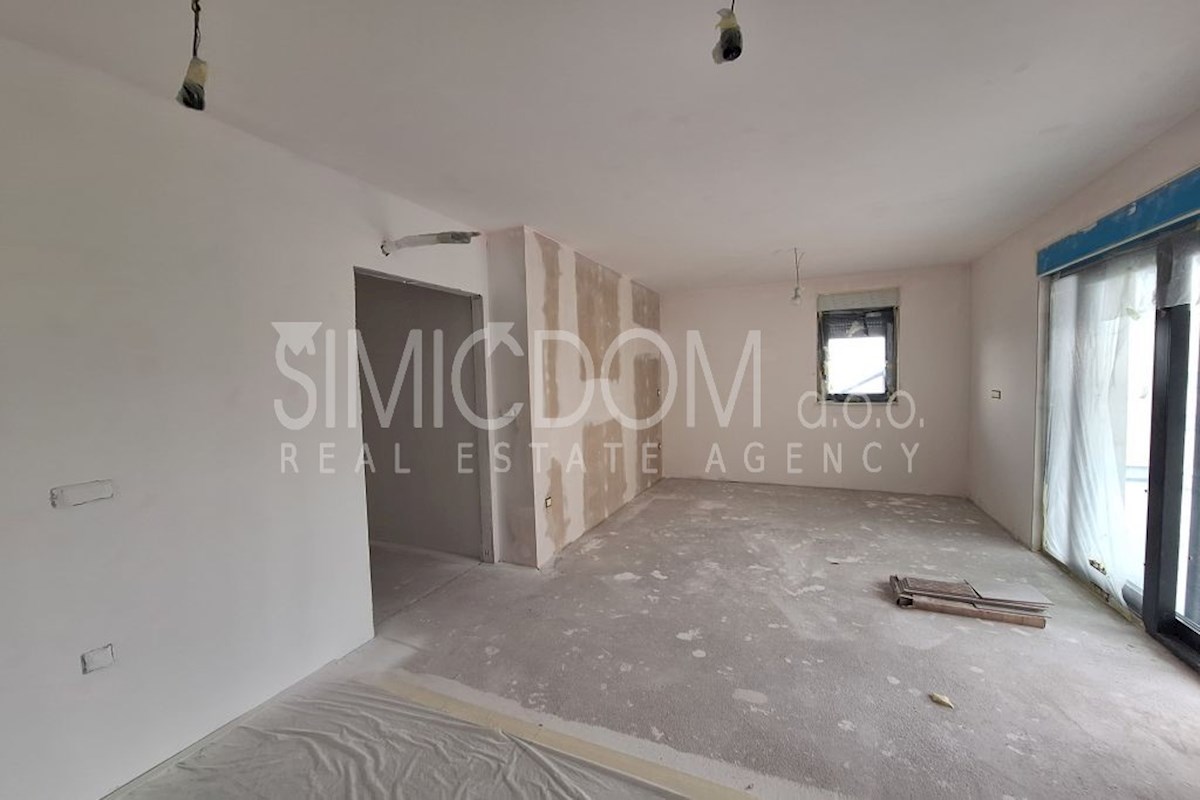 Dvosobno stanovanje z razgledom na morje, Makarska