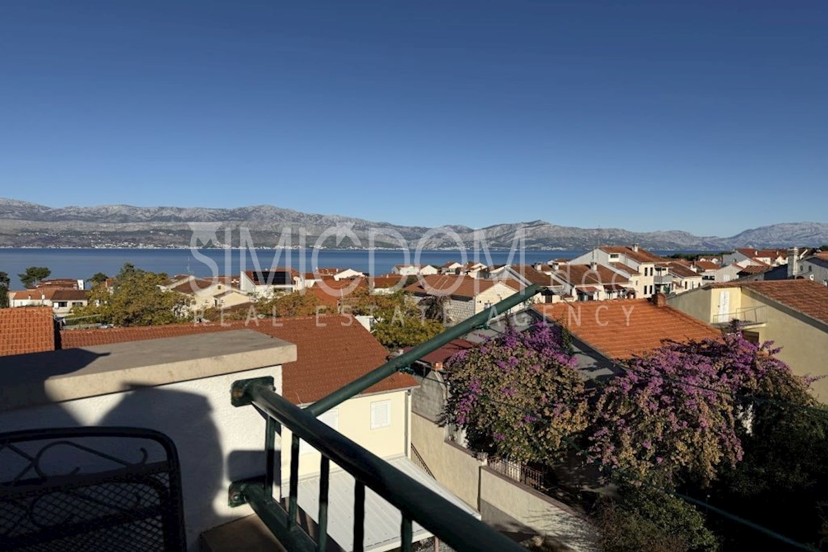 Dvosobno stanovanje na odlični lokaciji, Supetar