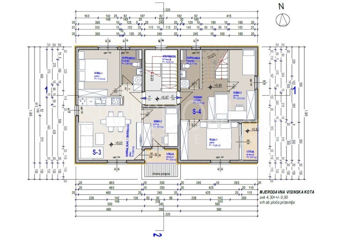Penthouse stanovanje z dvema garažama v bližini plaže, Kaštela