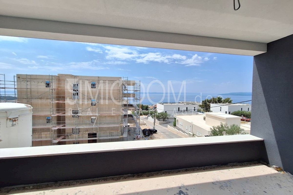 Enosobno stanovanje z razgledom na morje, Makarska