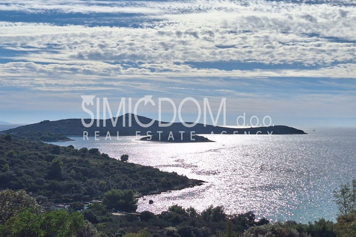 Kmetijsko zemljišče z razgledom, Sevid