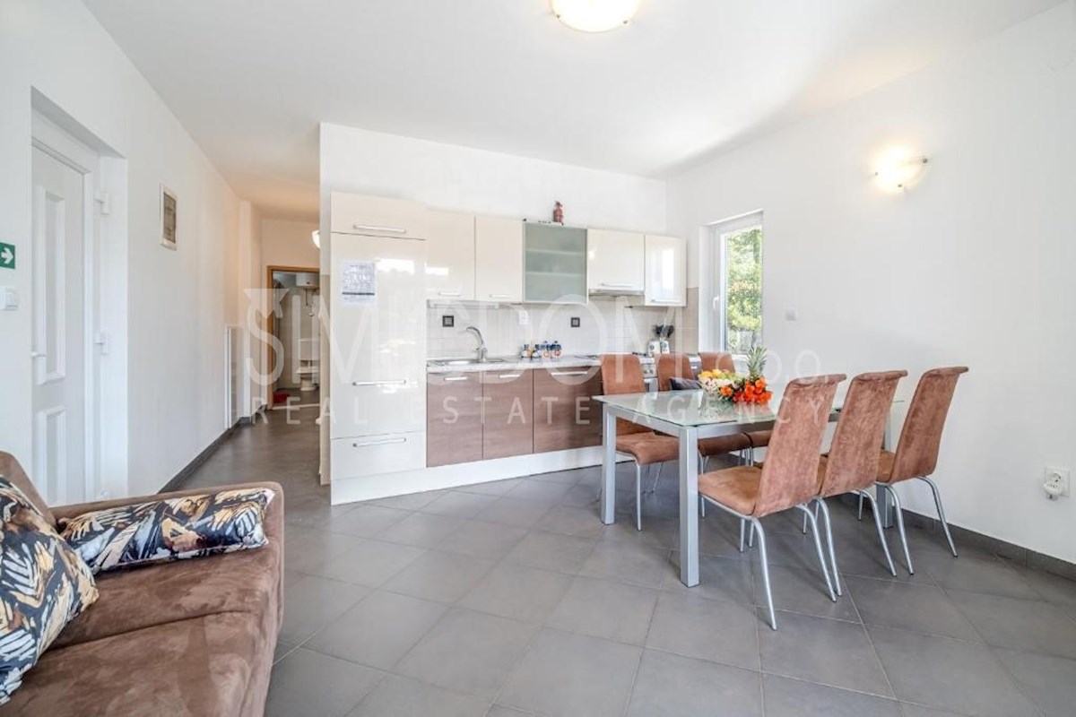 Apartma z razgledom na morje v prvi vrsti do morja, Brač