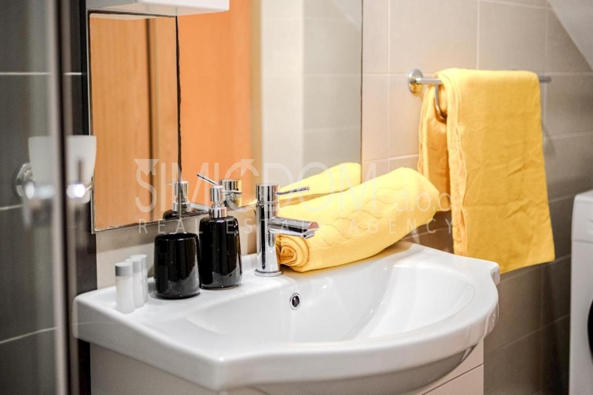 Apartma z razgledom na morje v prvi vrsti do morja, Brač