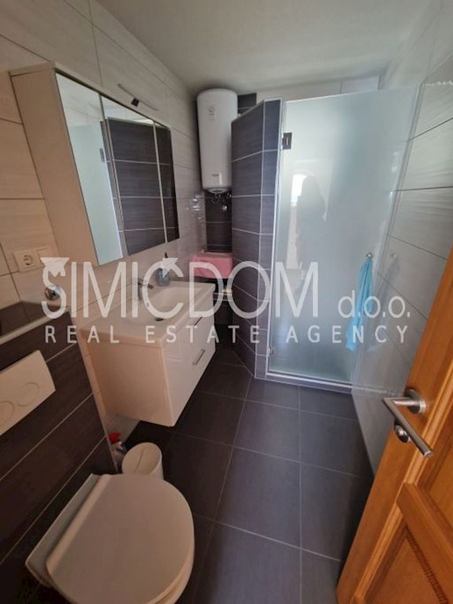 Hiša s čudovitim pogledom na morje, Čiovo