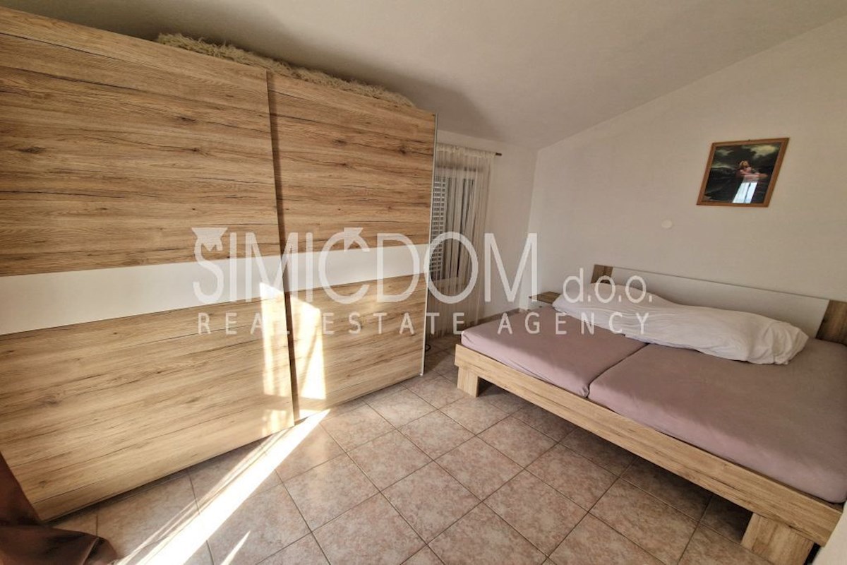 Hiša s čudovitim pogledom na morje, Čiovo