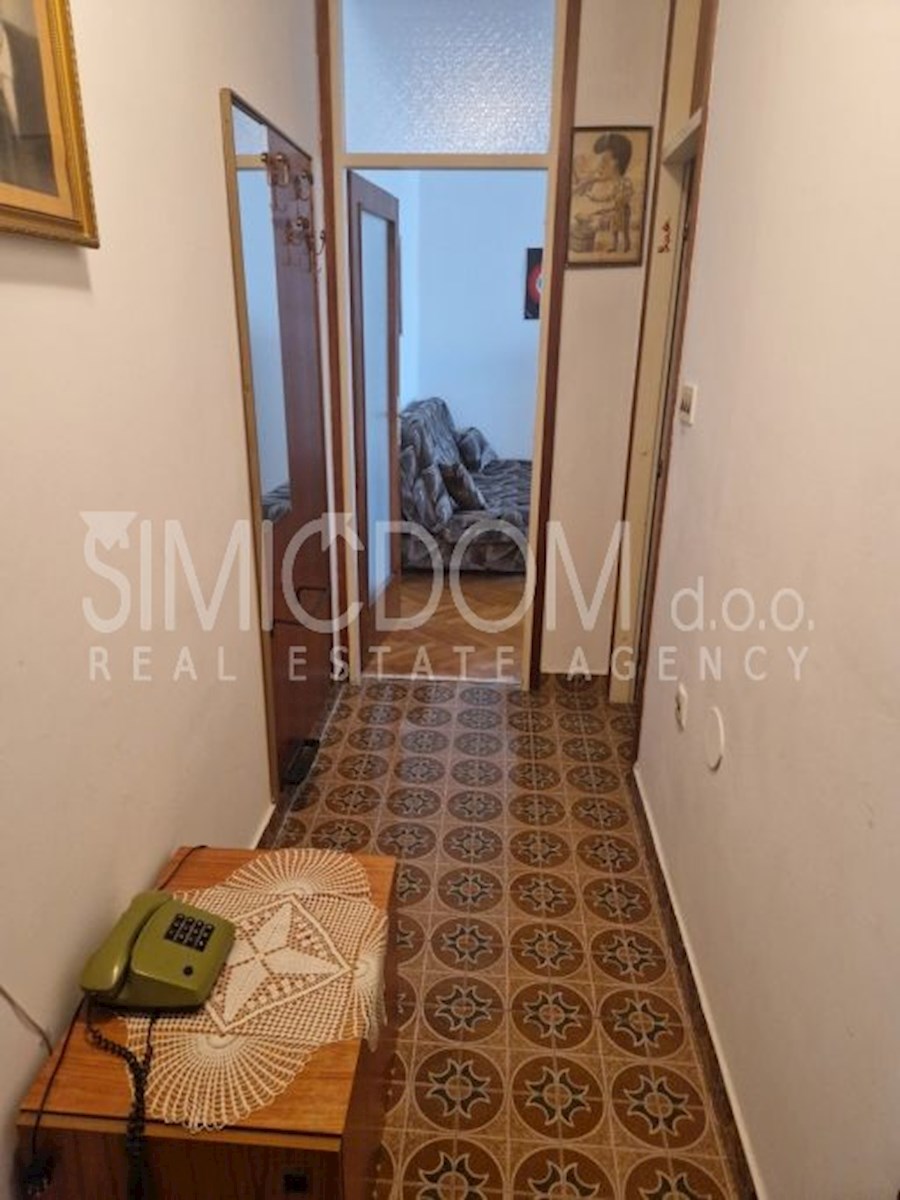 Stanovanje na odlični lokaciji, Split