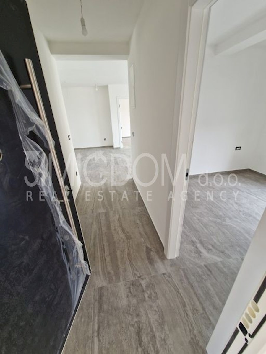 Apartma z vrtom in pogledom na morje, Murter