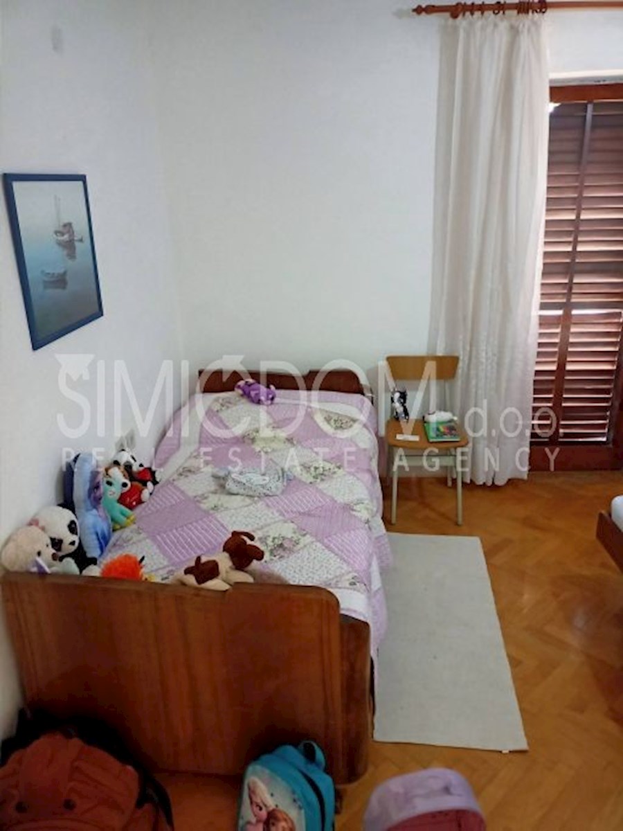 Hiša z dvema apartmajema, Makarska riviera
