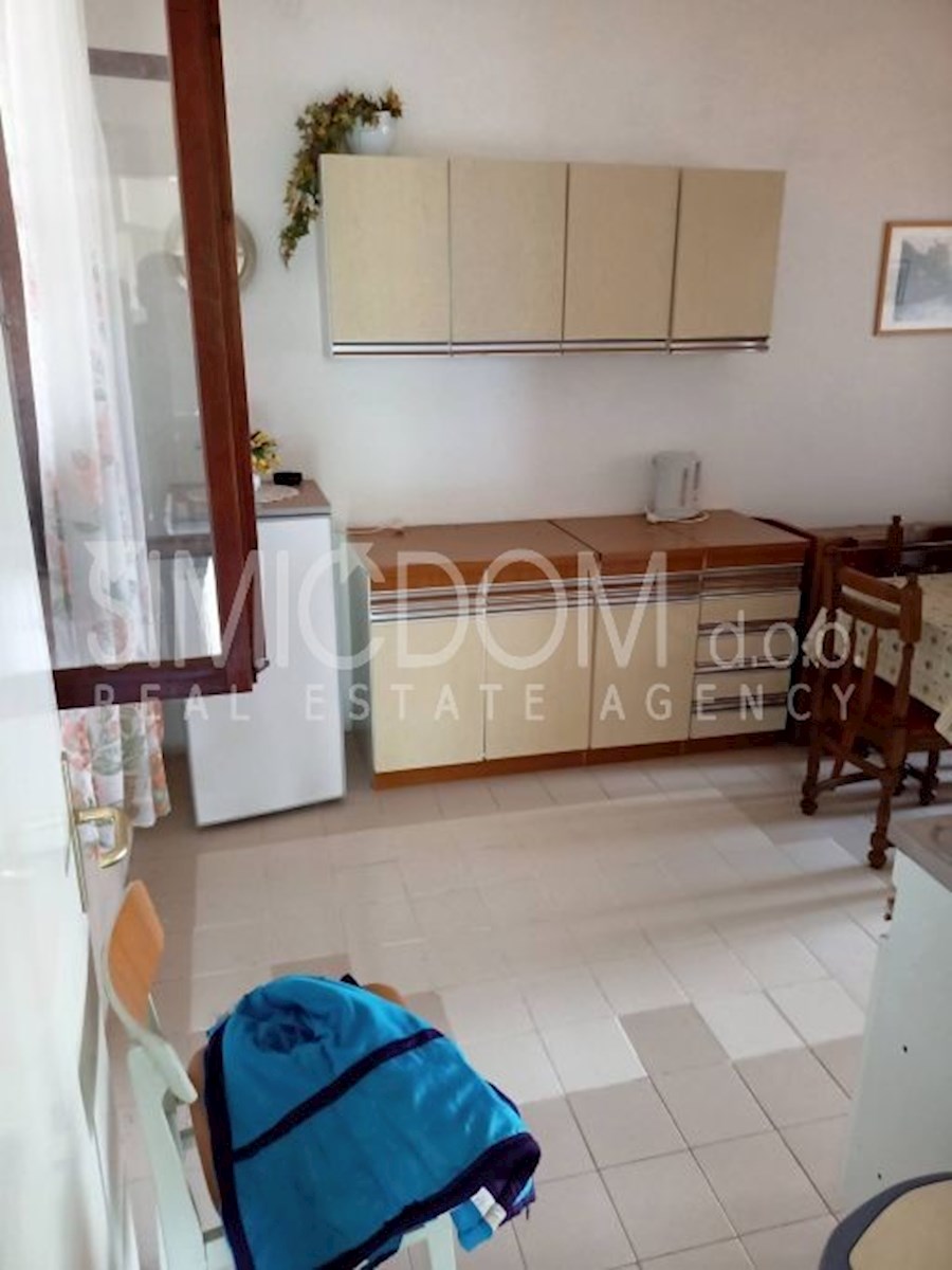 Hiša z dvema apartmajema, Makarska riviera