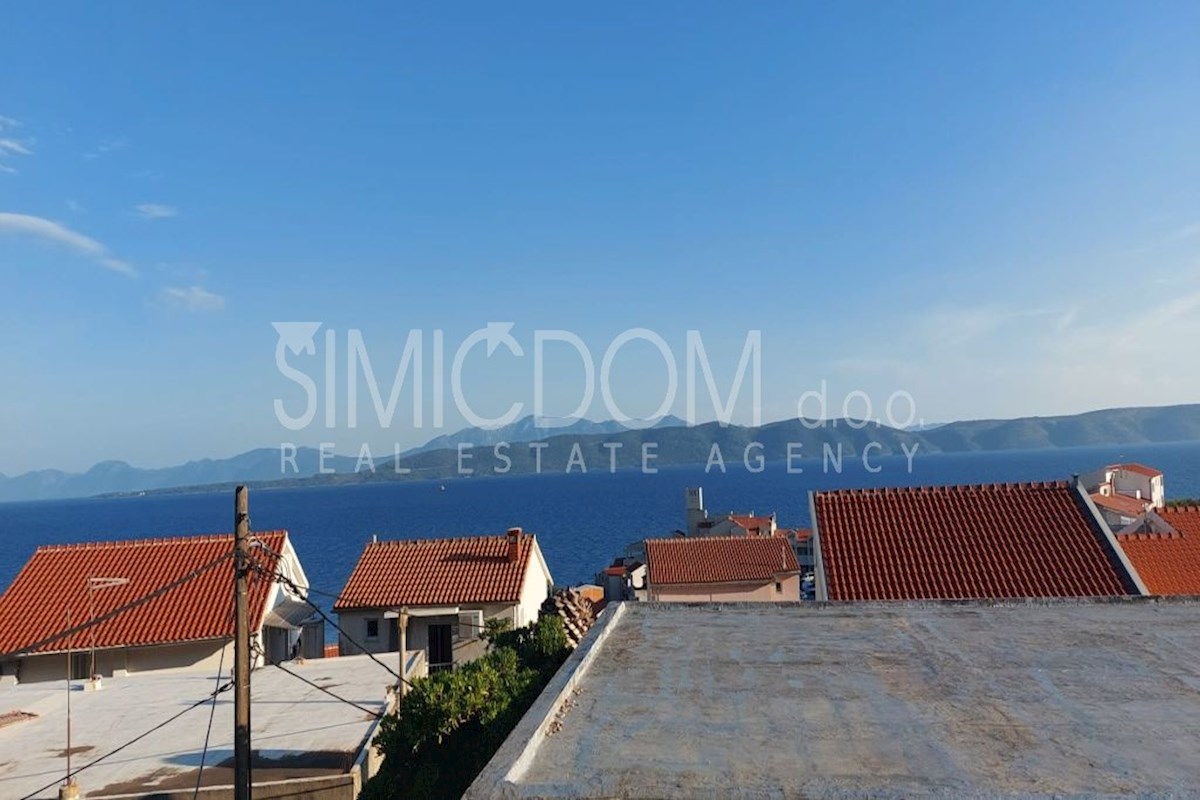 Hiša z dvema apartmajema, Makarska riviera
