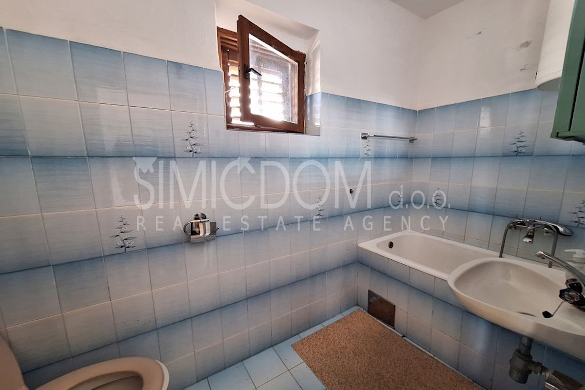 Hiša z dvema apartmajema, Makarska riviera