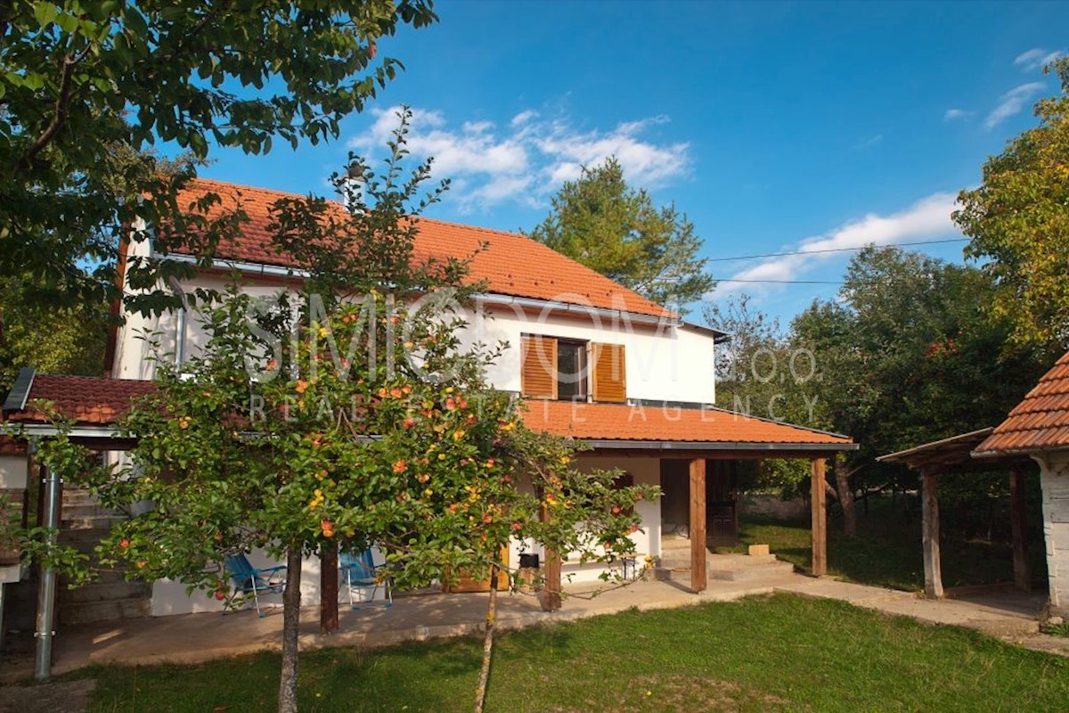 Čudovita nepremičnina v Liki, naprodaj