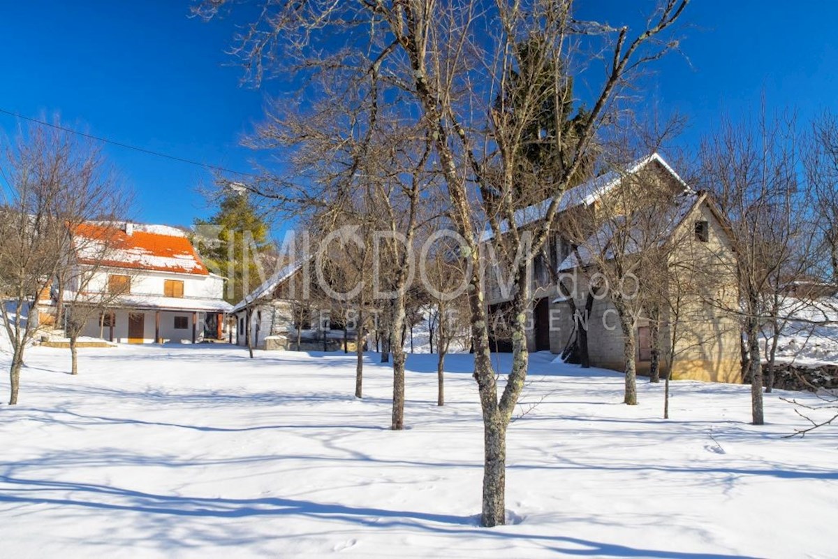 Čudovita nepremičnina v Liki, naprodaj