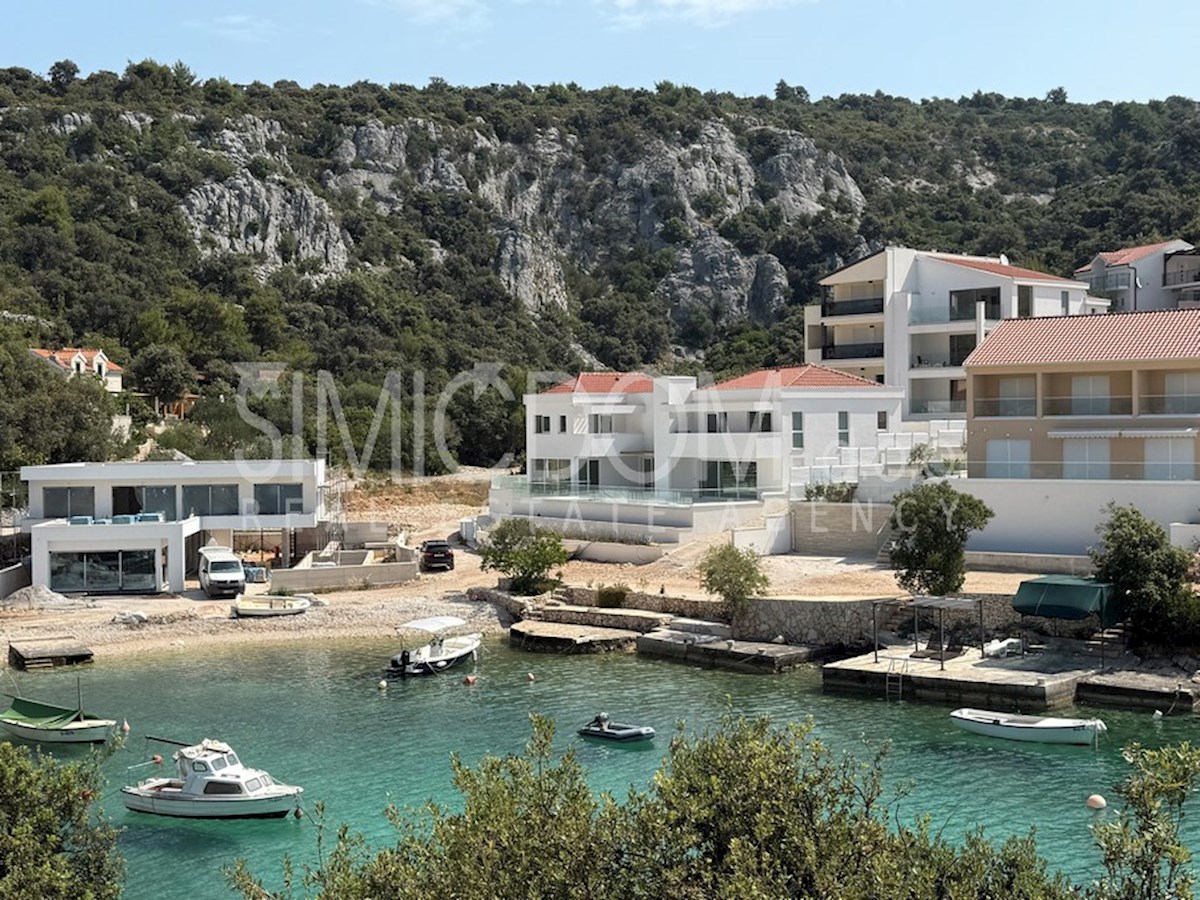 Vila ob morju v Sevidu