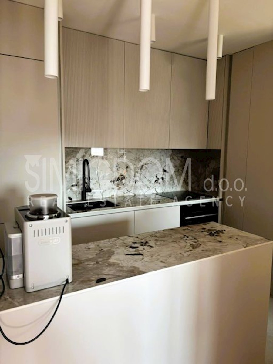 Ekskluzivno stanovanje v bližini centra Splita