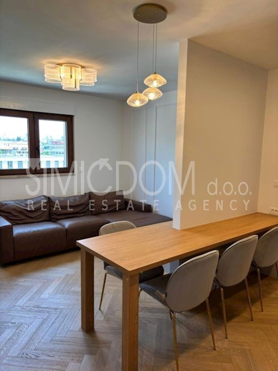 Ekskluzivno stanovanje v bližini centra Splita