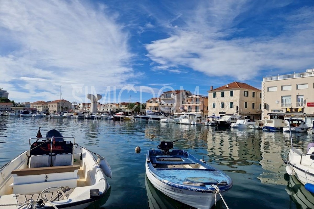 Novi apartmaji v bližini plaže, Srima