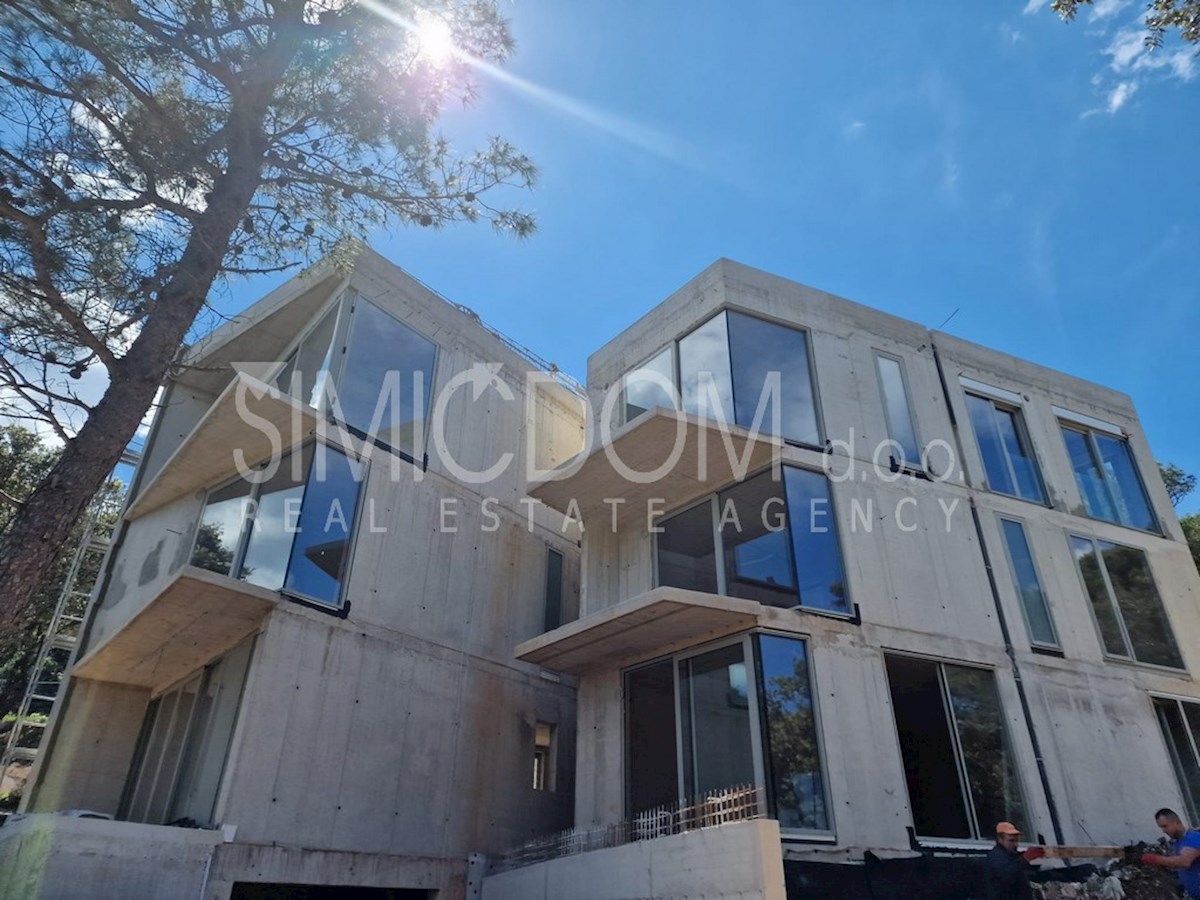 Apartma v novi stavbi 50m od morja, Korčula