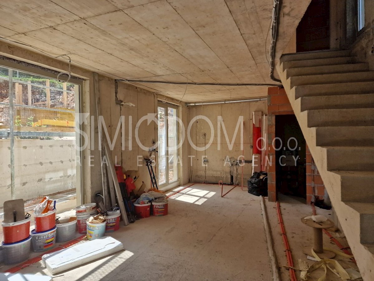 Apartma v novi stavbi 50m od morja, Korčula