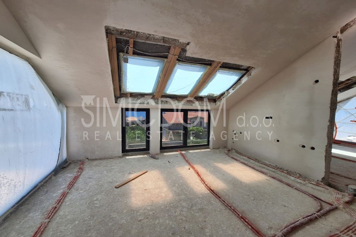 Dvonadstropni penthouse s pogledom, Orebić