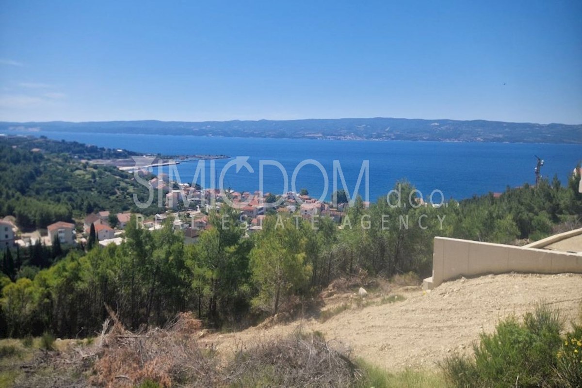 Zemljišče z odprtim pogledom na morje, Omiš