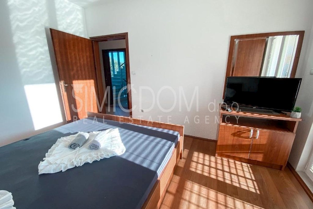 Stanovanjska hiša z odprtim razgledom, Makarska riviera