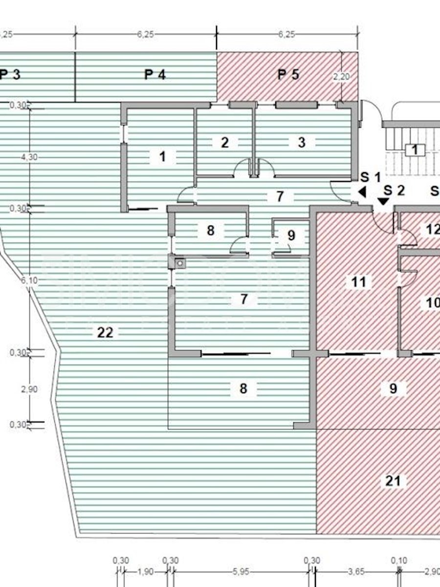 Prostorno trisobno stanovanje z velikim vrtom v bližini plaže, Srima