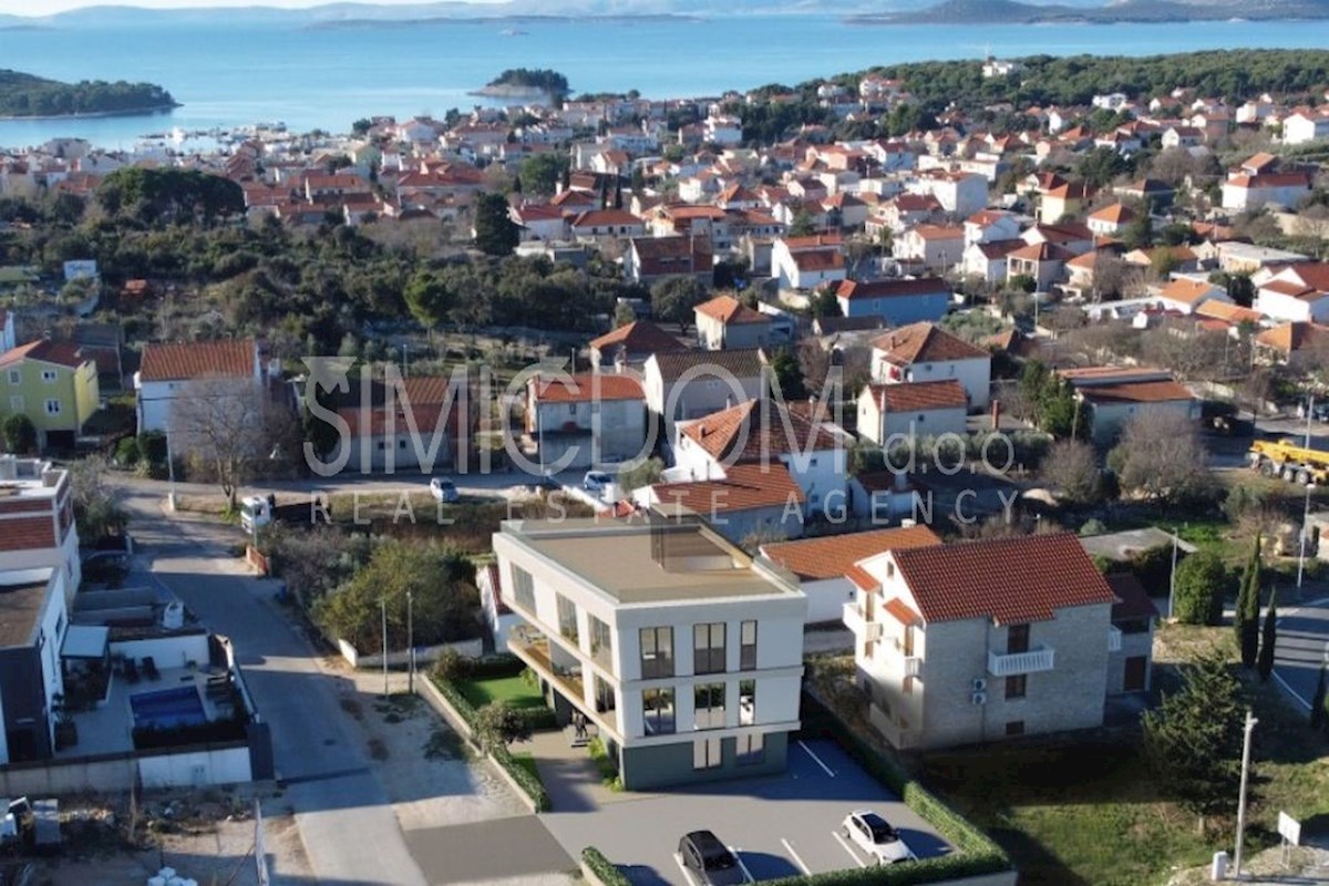 Moderno stanovanje s čudovitim pogledom na morje, Pakoštane