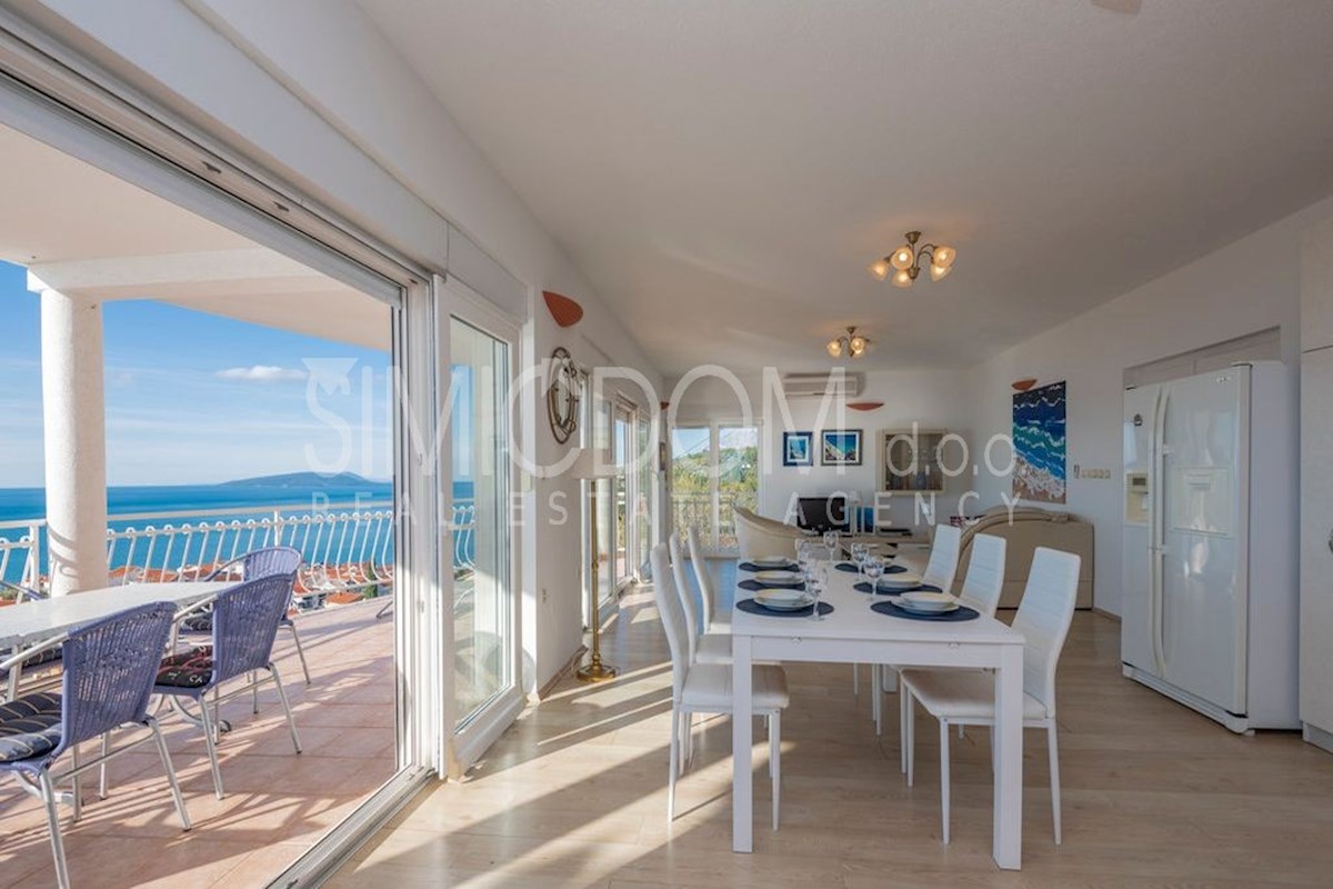 Hiša z odprtim razgledom in bazenom, Makarska riviera