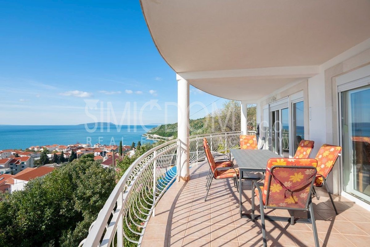 Hiša z odprtim razgledom in bazenom, Makarska riviera