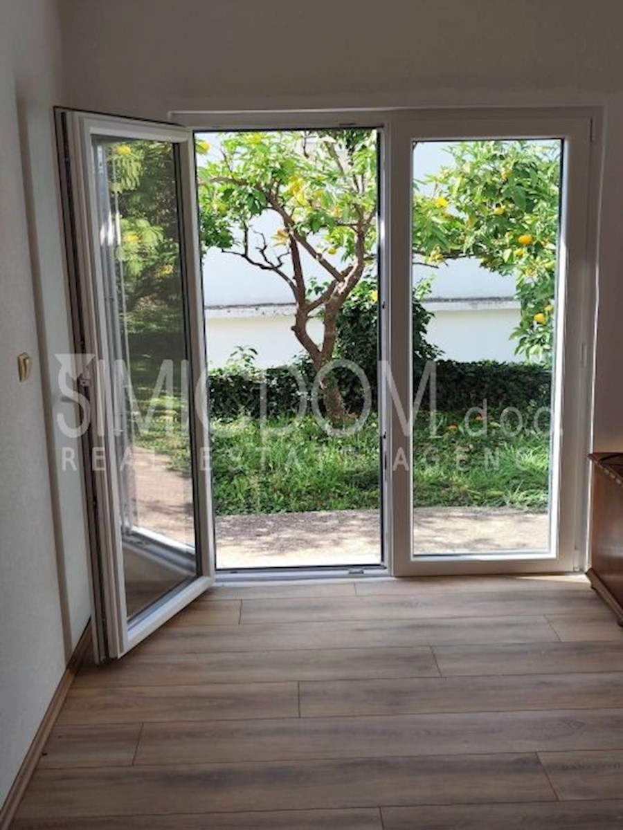 Stanovanjska hiša v centru Orebića