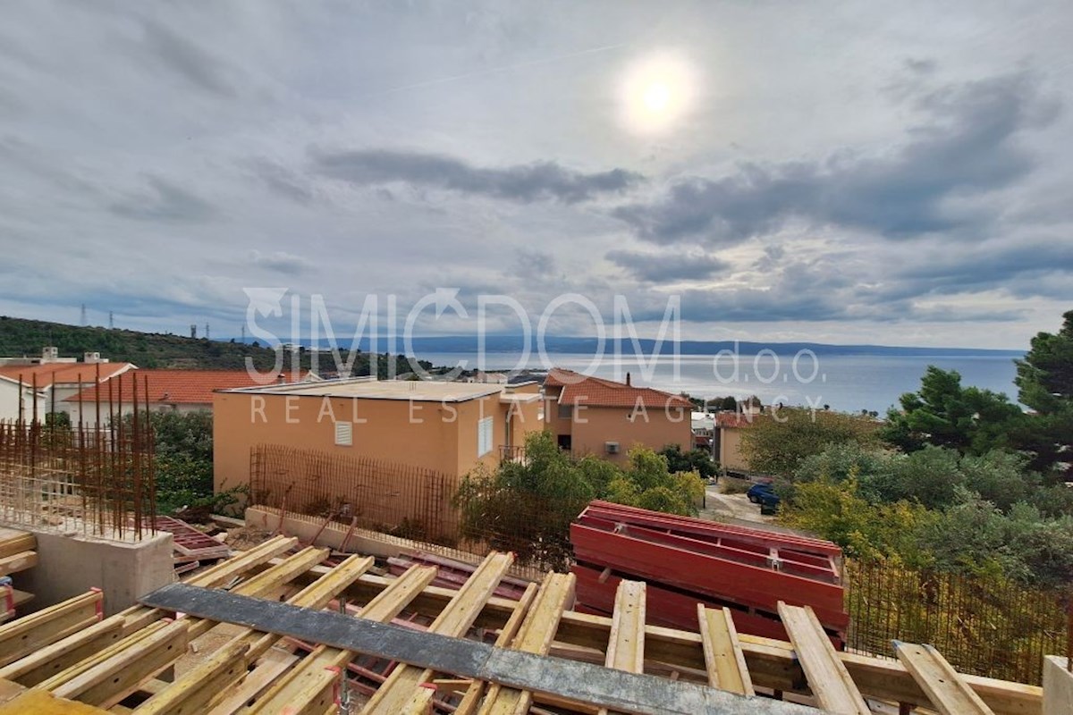 Dvosobno stanovanje z razgledom na morje, Omiš