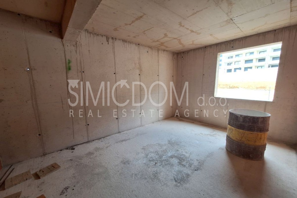 Prostorno stanovanje z razgledom na morje, Makarska