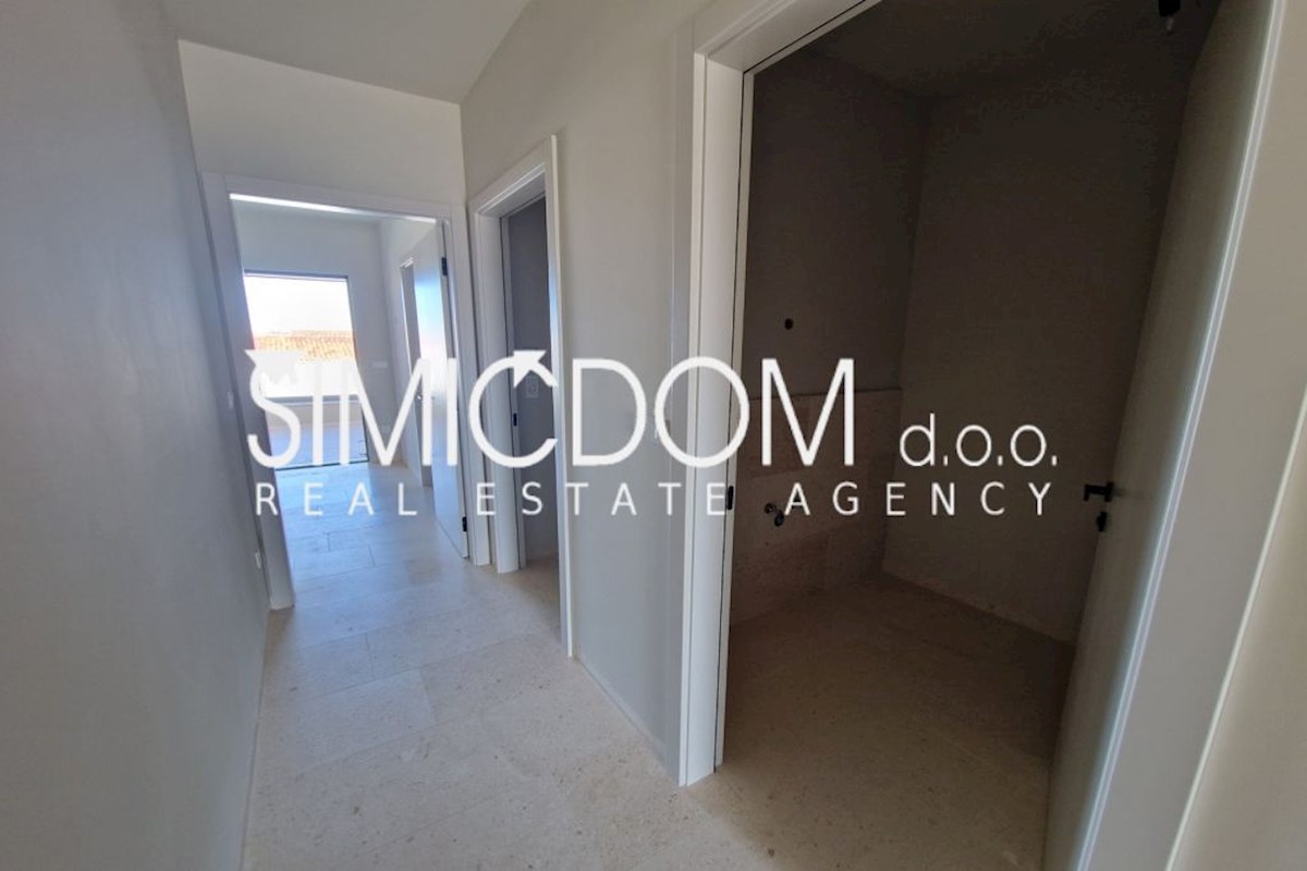 Penthouse stanovanje s pogledom na morje, naprodaj, Vodice