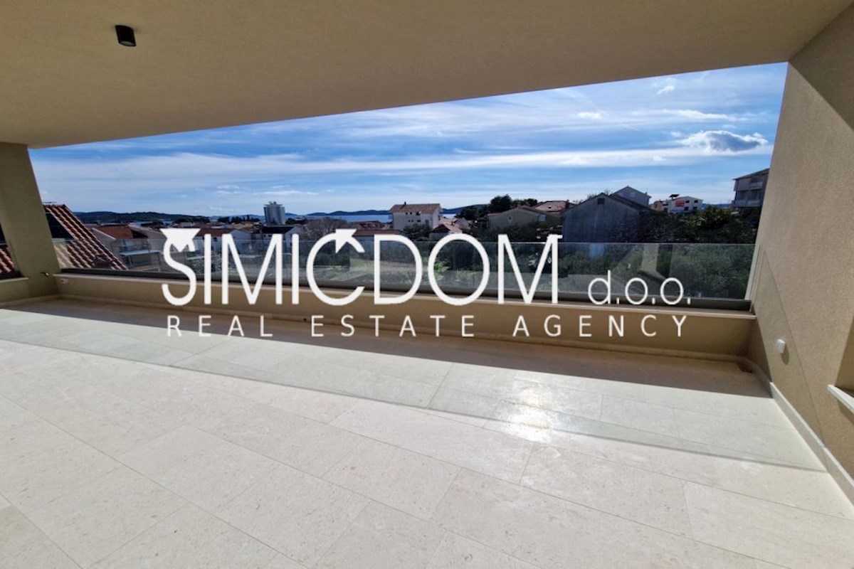 Penthouse stanovanje s pogledom na morje, naprodaj, Vodice