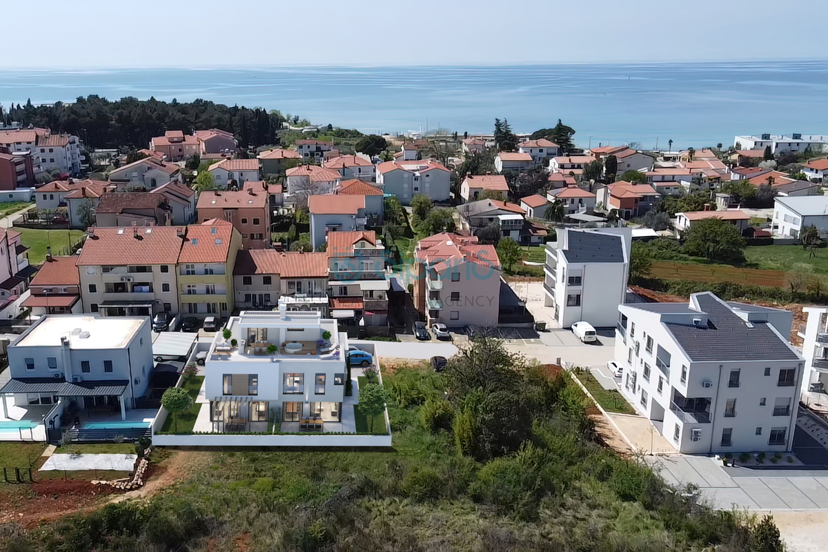 UMAG ZAMBRATIJA LUKSUZNO STANOVANJE 300 METROV OD MORJA
