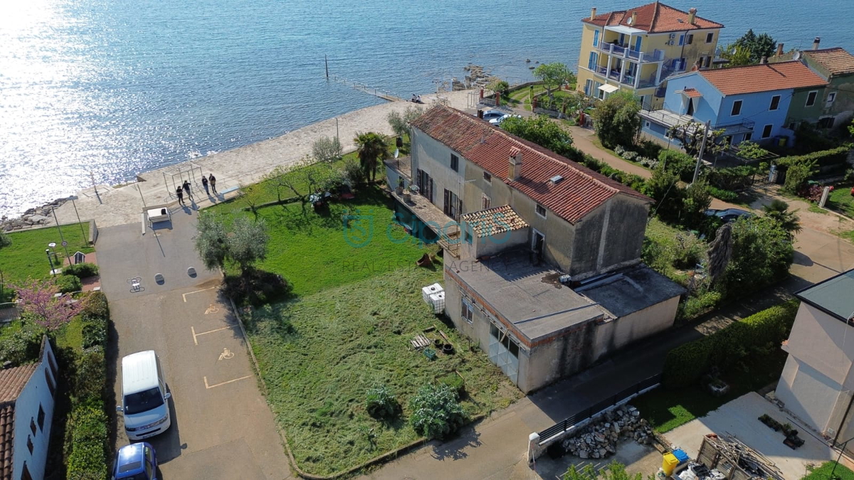 NOVIGRAD DAJLA HIŠA NA MORJU
