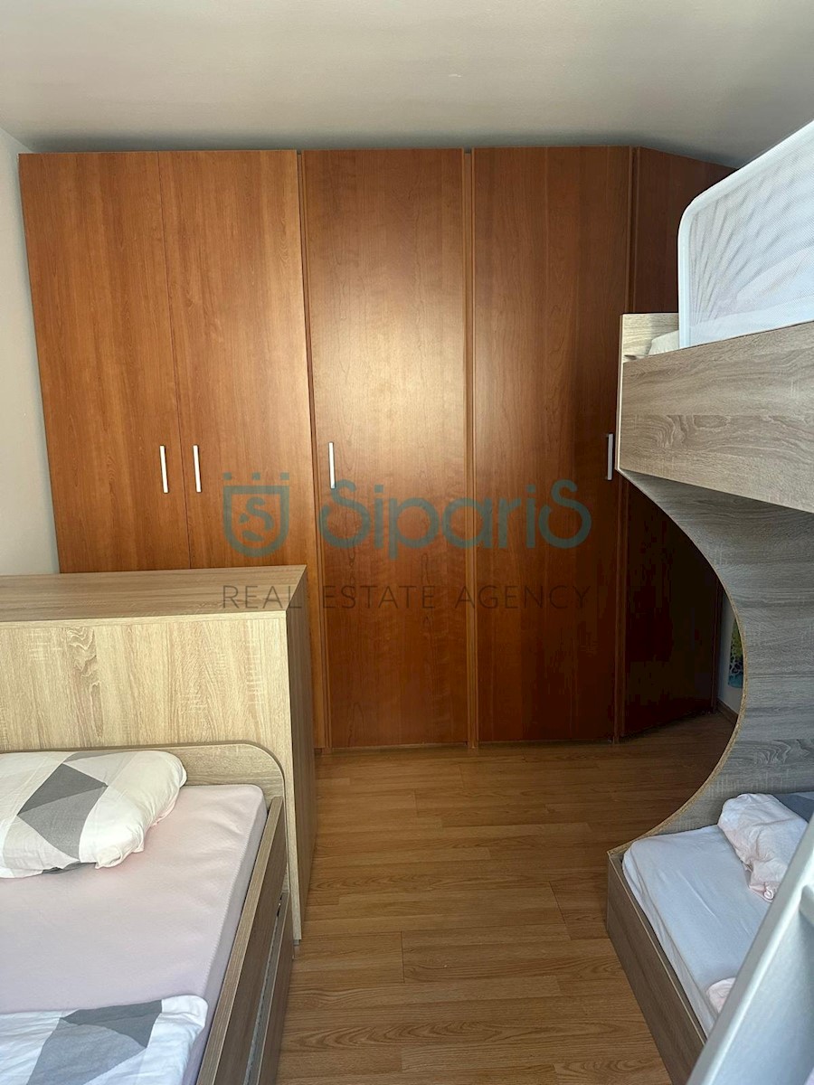 UMAG ZAMBRATIJA APARTMA V PRITLIČJU 300 METROV OD MORJA