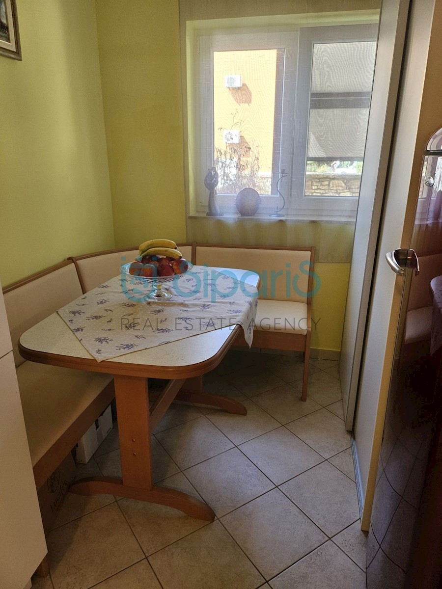 UMAG ZAMBRATIJA APARTMA V PRITLIČJU 300 METROV OD MORJA