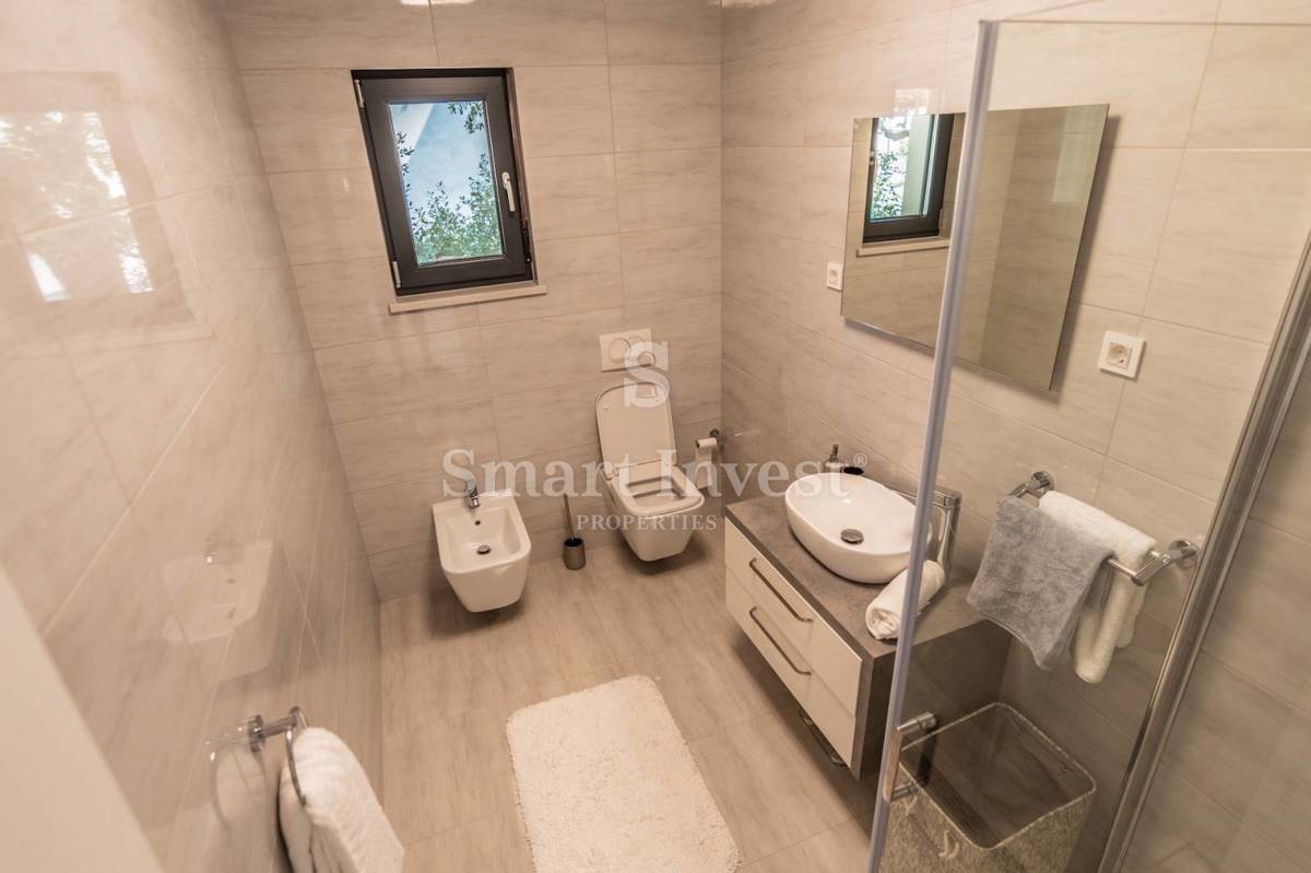 Hiša Opatija, 250m2