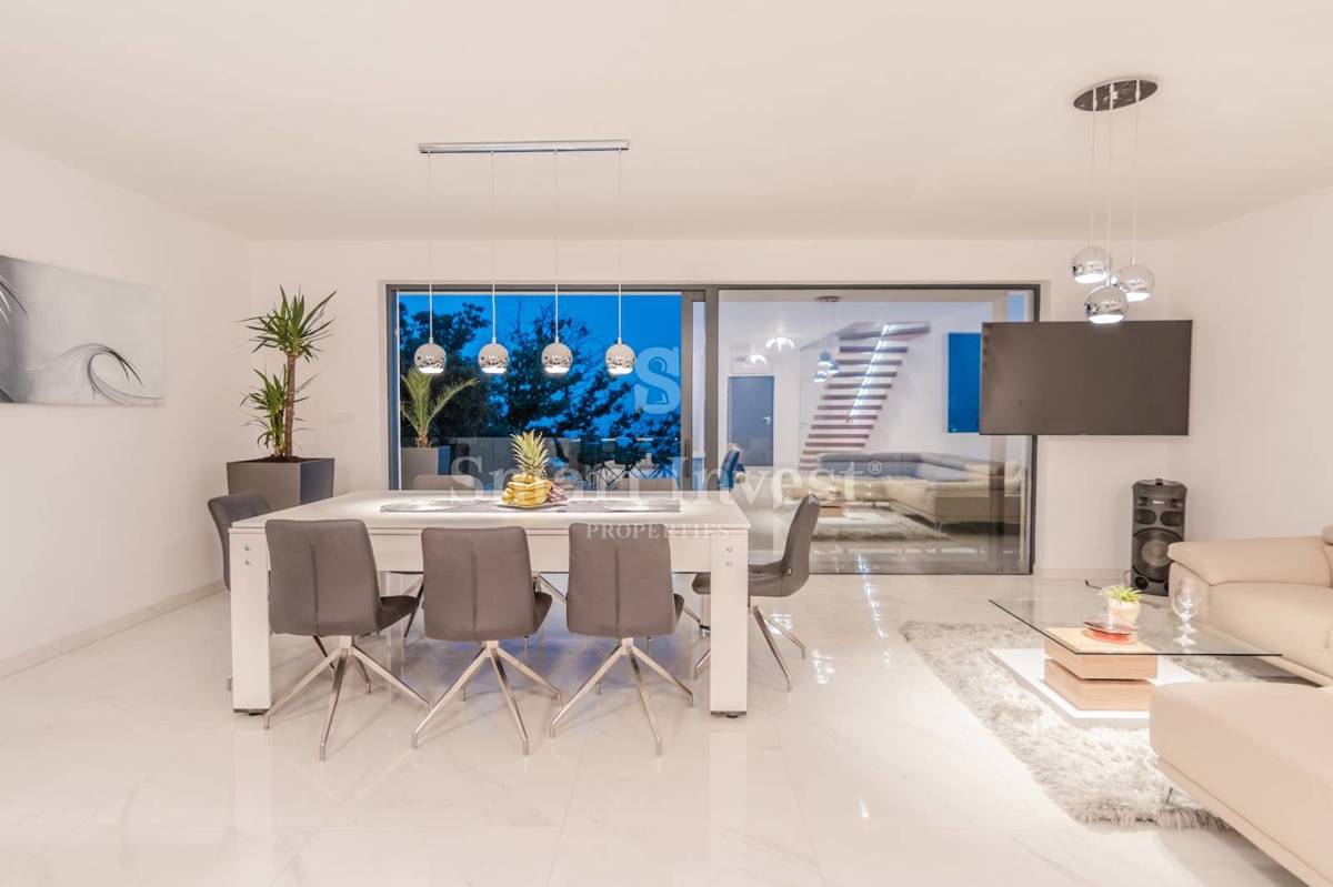 Hiša Opatija, 250m2