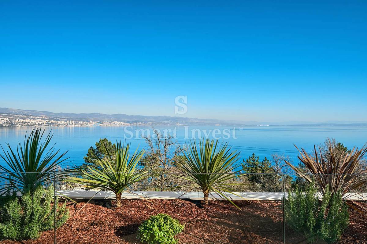 OPATIJA, novo luksuzno stanovanje z bazenom in vrtom