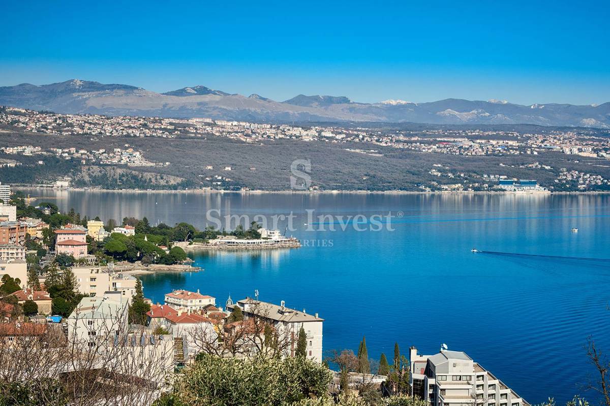 OPATIJA, novo luksuzno stanovanje z bazenom in vrtom