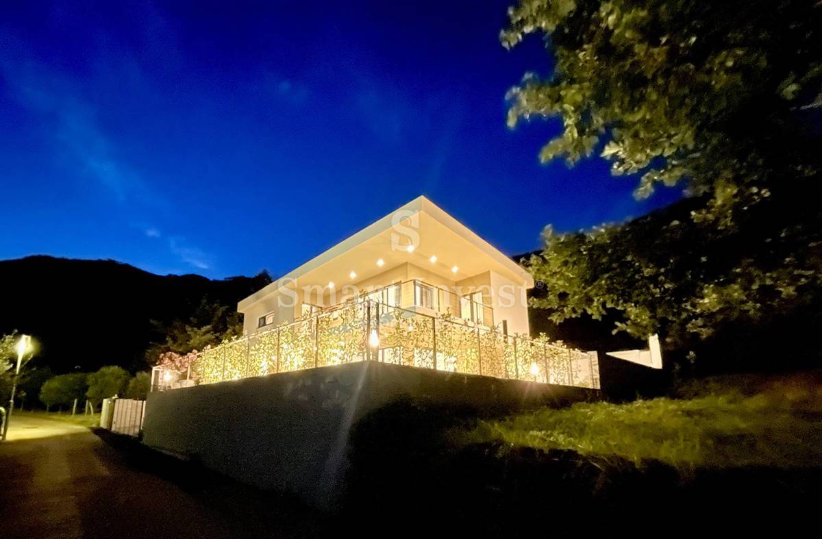 MOŠČENIČKA DRAGA, nova vila z bazenom blizu morja