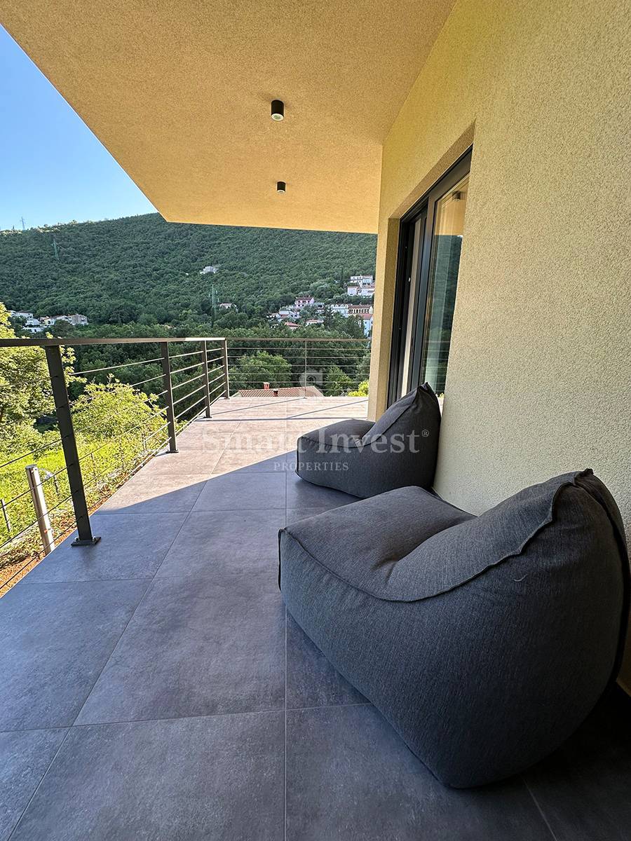 MOŠČENIČKA DRAGA, nova vila z bazenom blizu morja