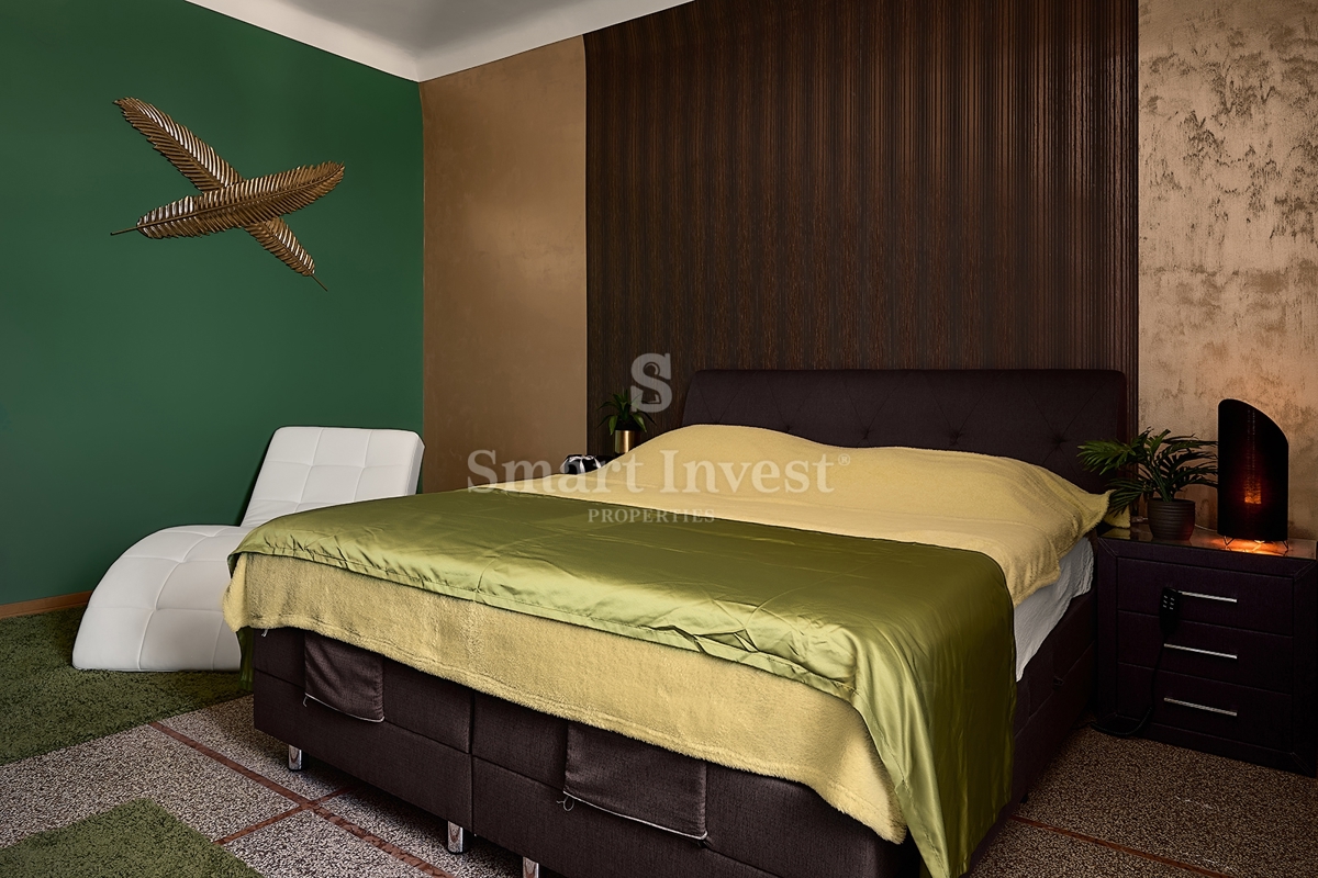 OPATIJA - CENTER, stanovanje 189 m2 s pogledom na morje in parkingom