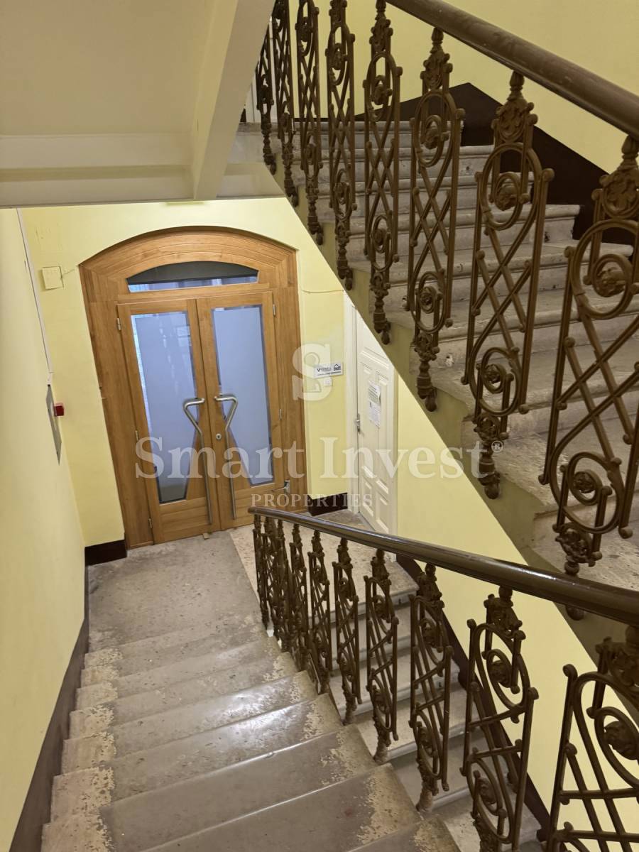 OPATIJA - CENTER, stanovanje 189 m2 s pogledom na morje in parkingom