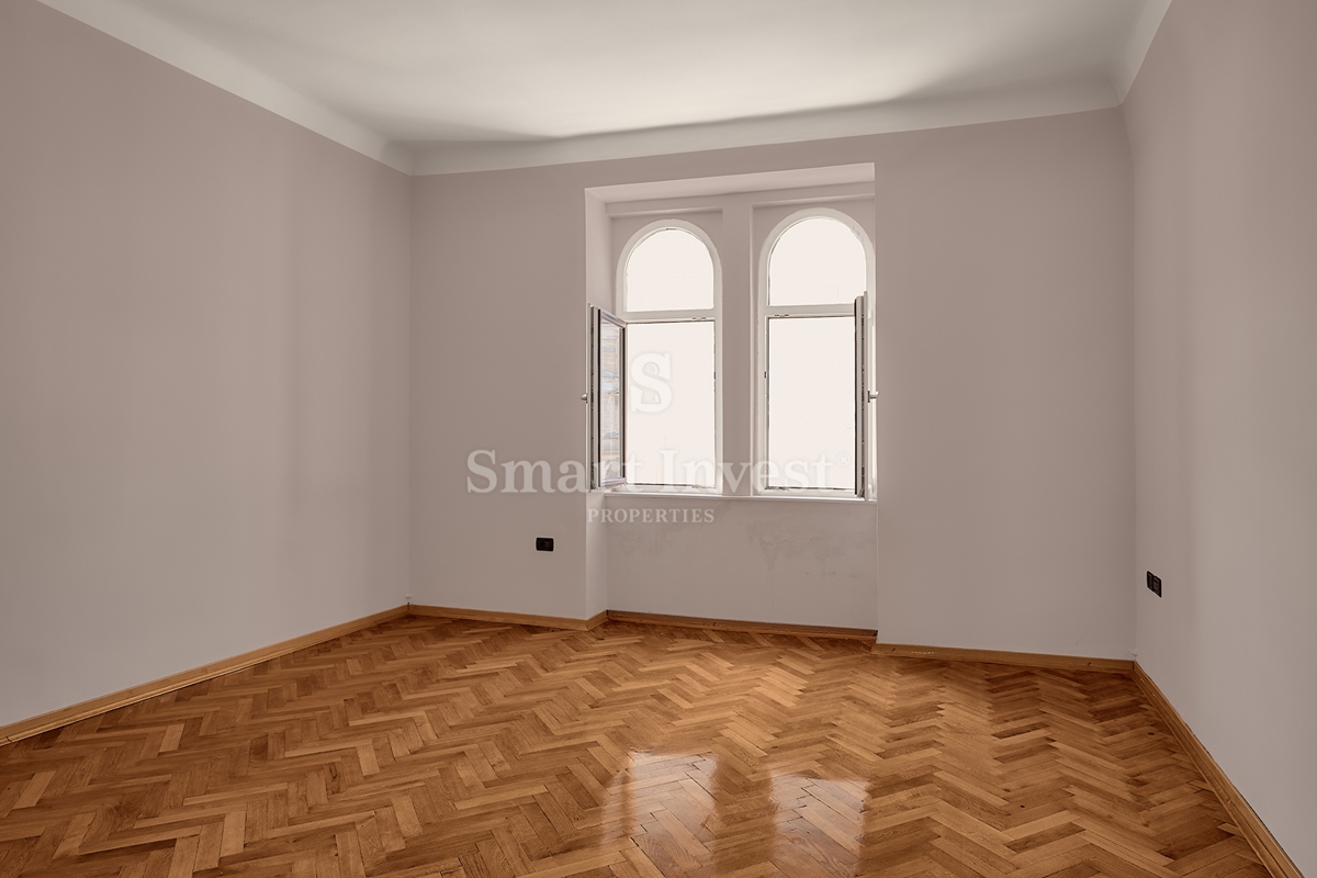 OPATIJA - CENTER, stanovanje 189 m2 s pogledom na morje in parkingom